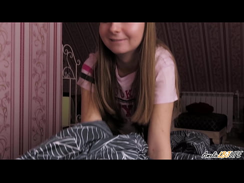 ❤️ UBlondie Ufunxa ubunzulu be-BFF yakhe kwaye Ufumana iCum emlonyeni wakhe ❤❌ kumanyala xh.hqpornvideos.ru ❌️